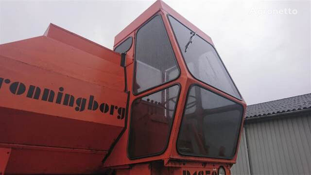 cabina Dronningborg Kabine til D1650 para ceifeira-debulhadora Dronningborg D1650